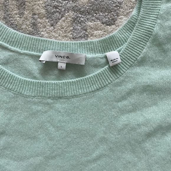 VINCE cashmere sweater - Picture 2 of 4